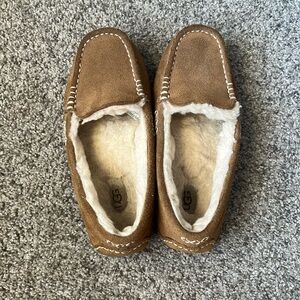 Ugg Women’s Ansley Slippers (8 Wide)
